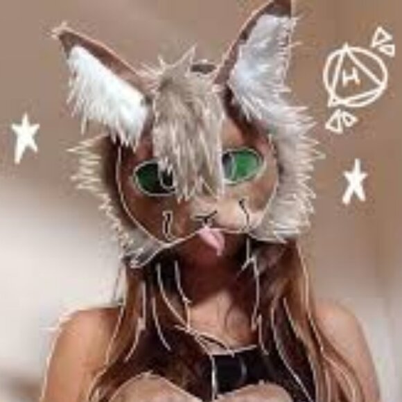 Meet your Posher, Ash - Picture 5 of 6